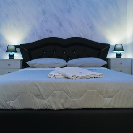 Dl Luxury B&B เนเปิลส์ ภายนอก รูปภาพ