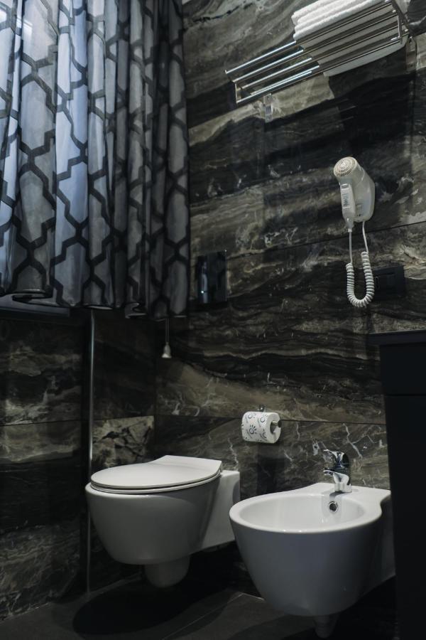 Dl Luxury B&B เนเปิลส์ ภายนอก รูปภาพ