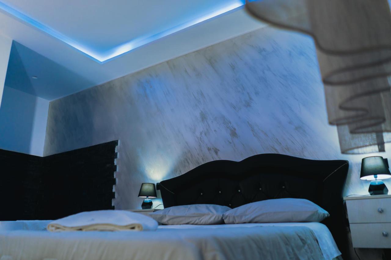 Dl Luxury B&B เนเปิลส์ ภายนอก รูปภาพ